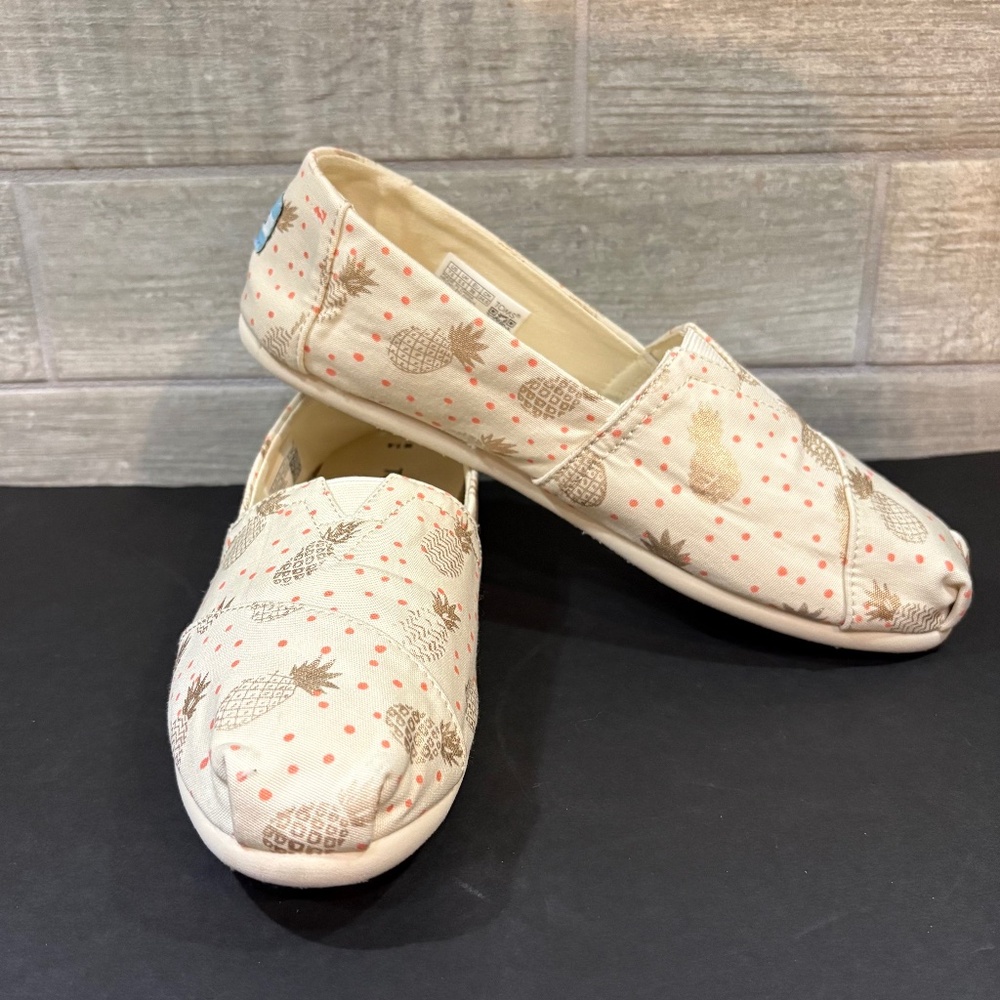 Tom’s Alpargata Rose Gold Pineapple Slip on‎ Shoe Size 7.5